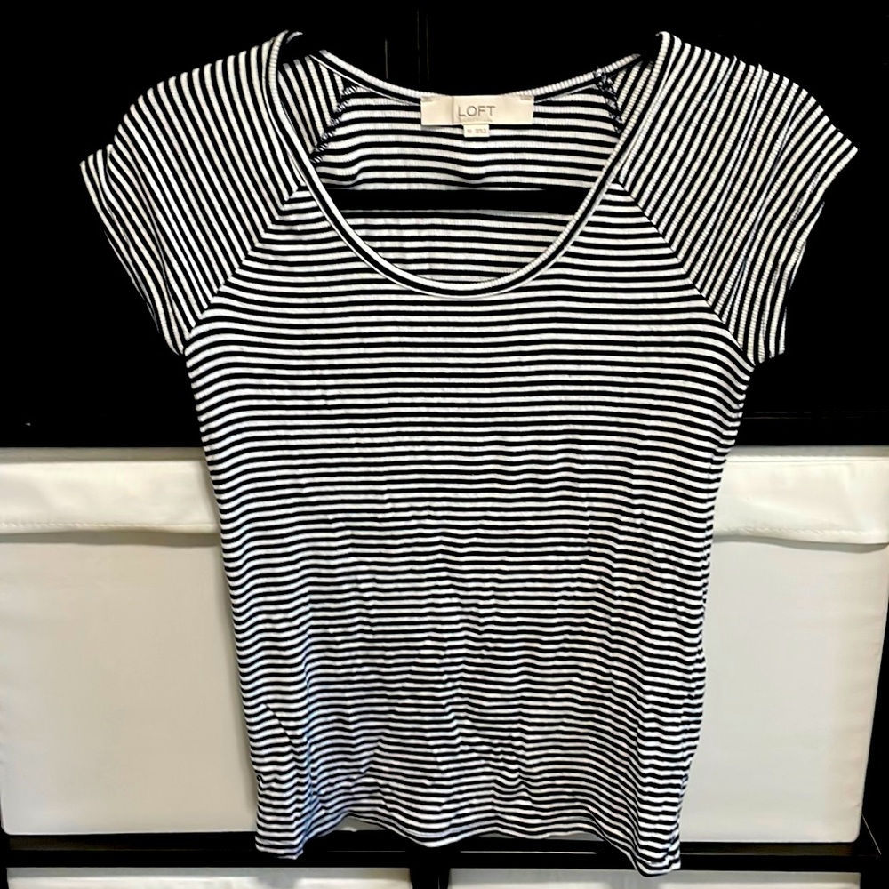 Navy and white striped T shirt. Super stretchy and comfortable.